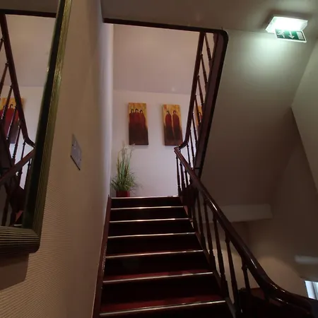 哈尔斯曼酒店 3*